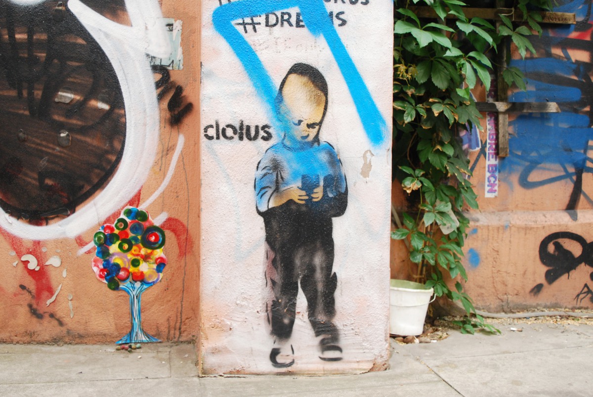 Clolus street art