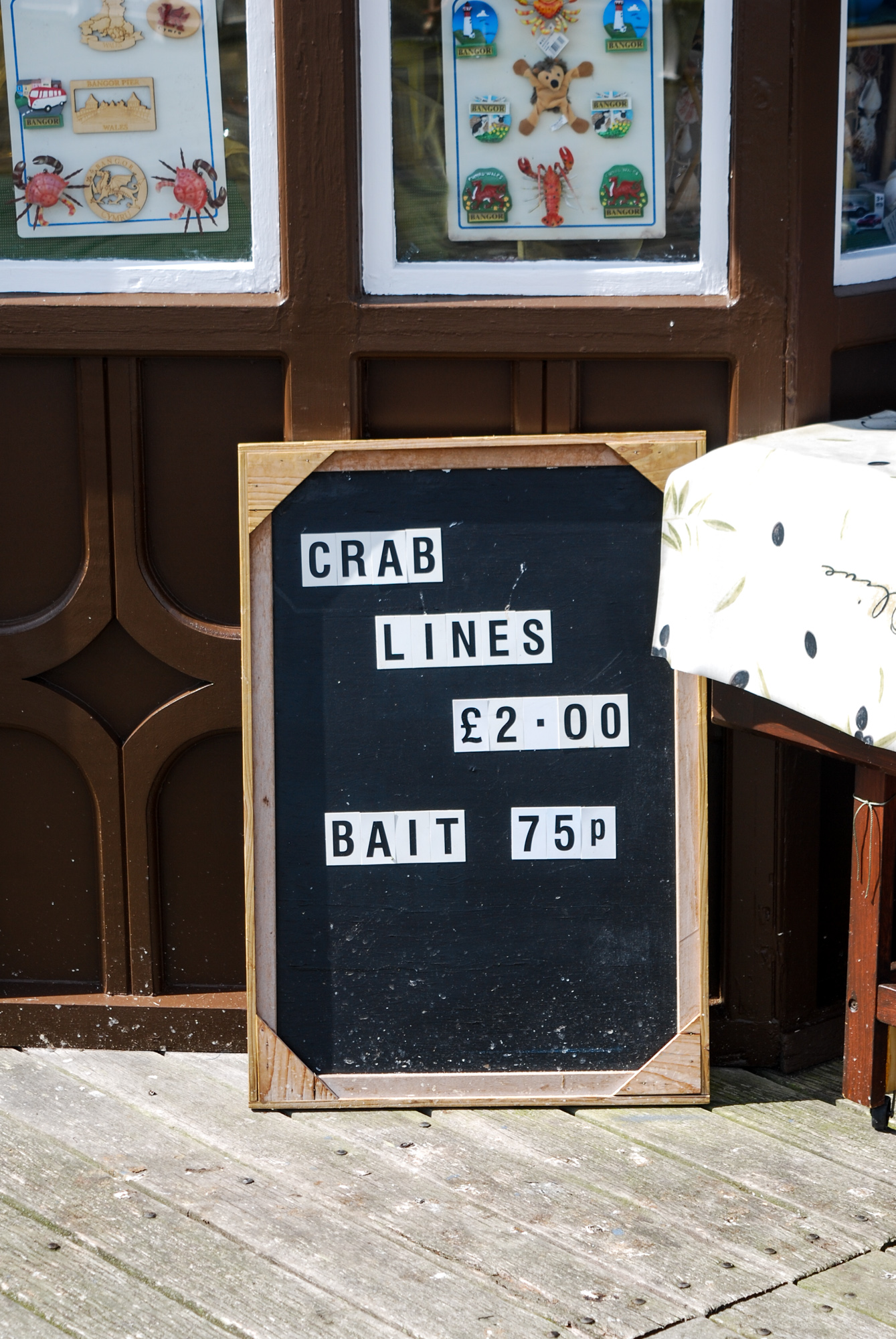 bangor-pier-crab-lines