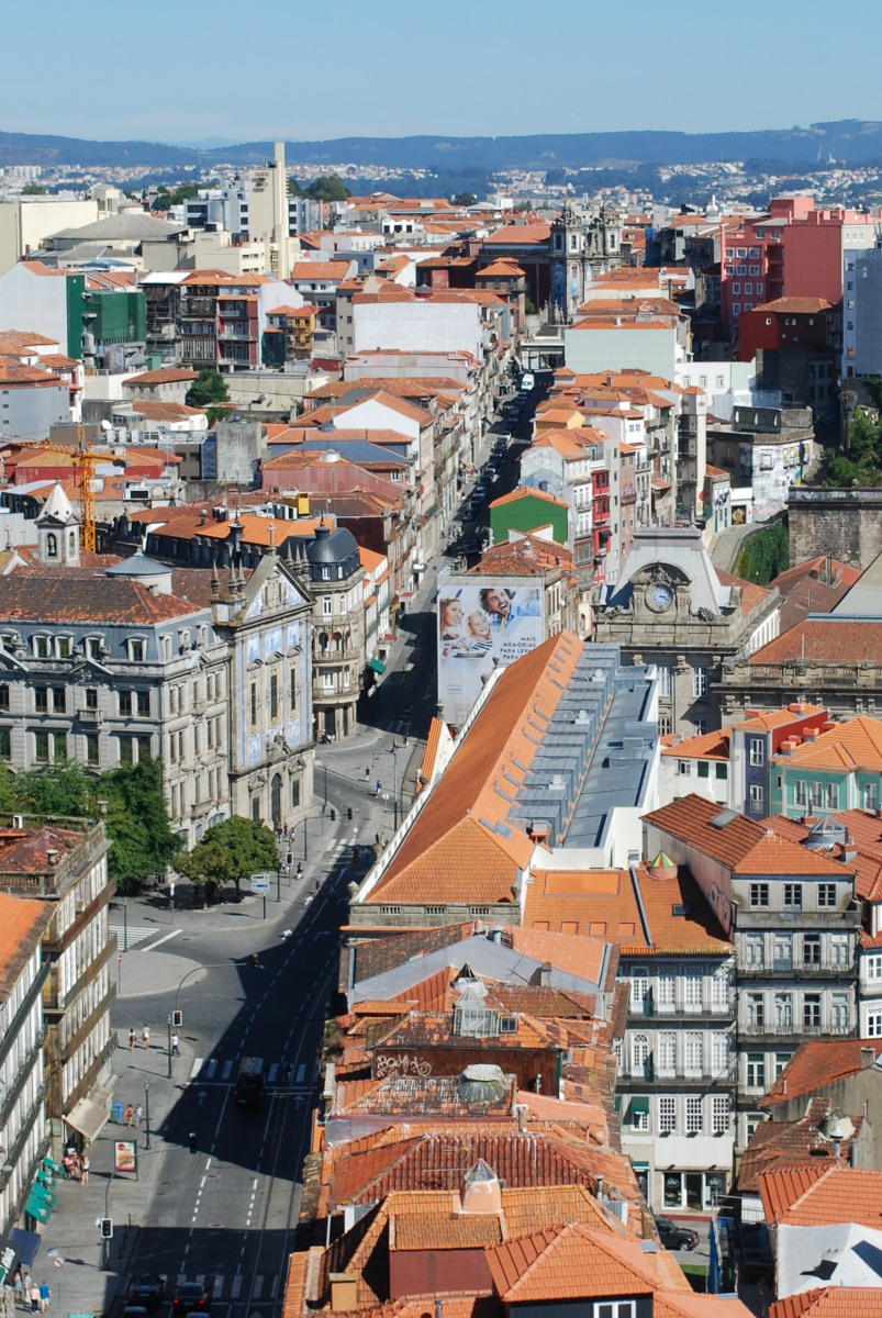 torre-dos-clerigos-porto-view