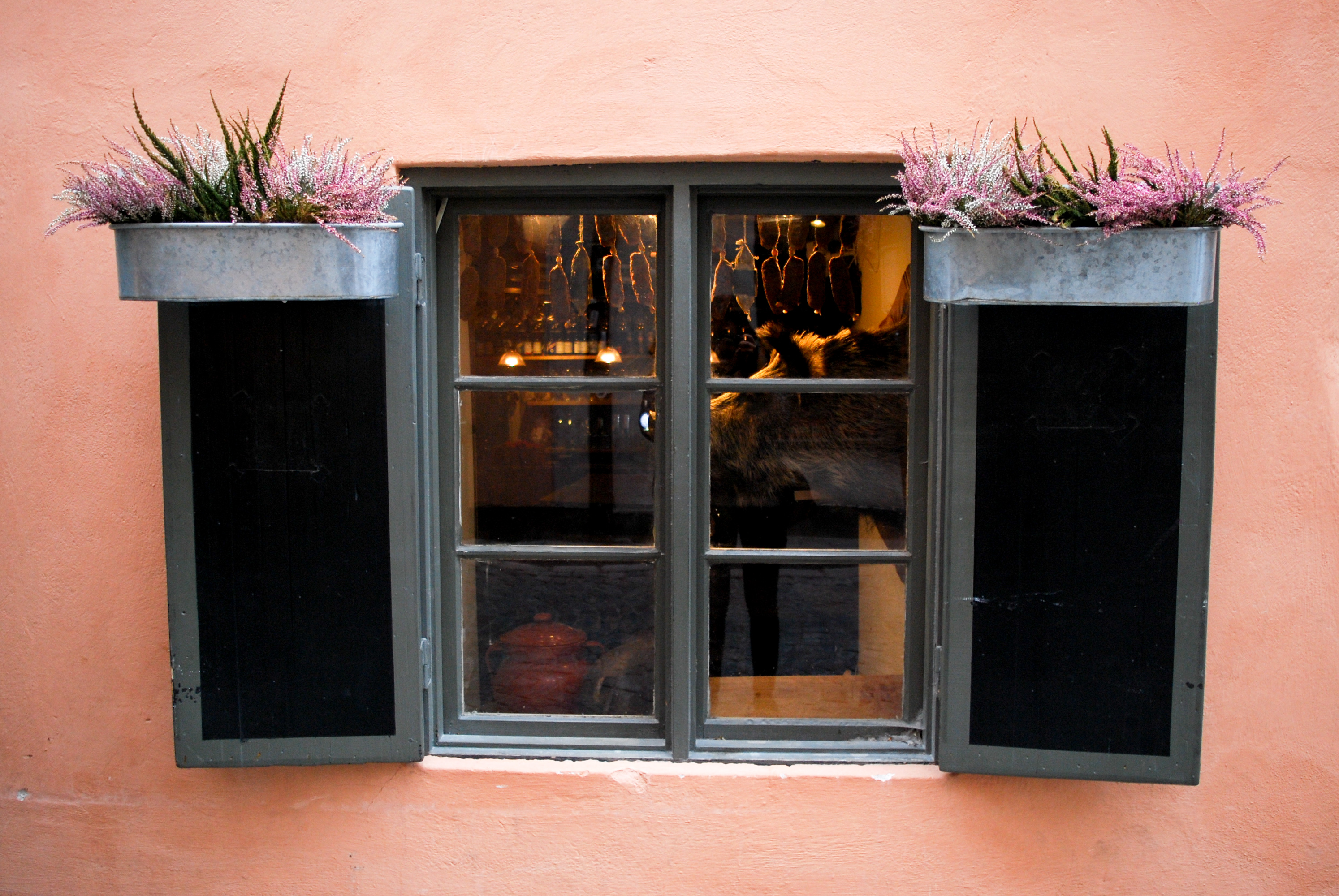 stockholm-cute-window-blog