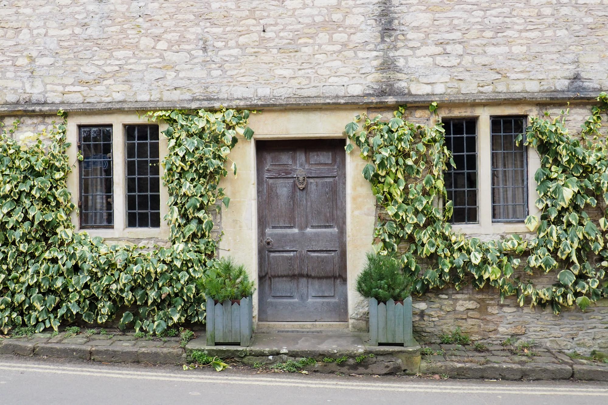 Castle Combe door