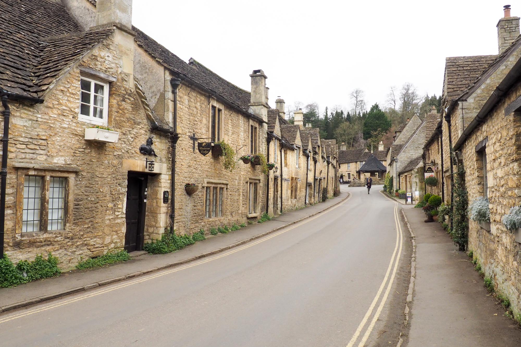 Castle Combe road